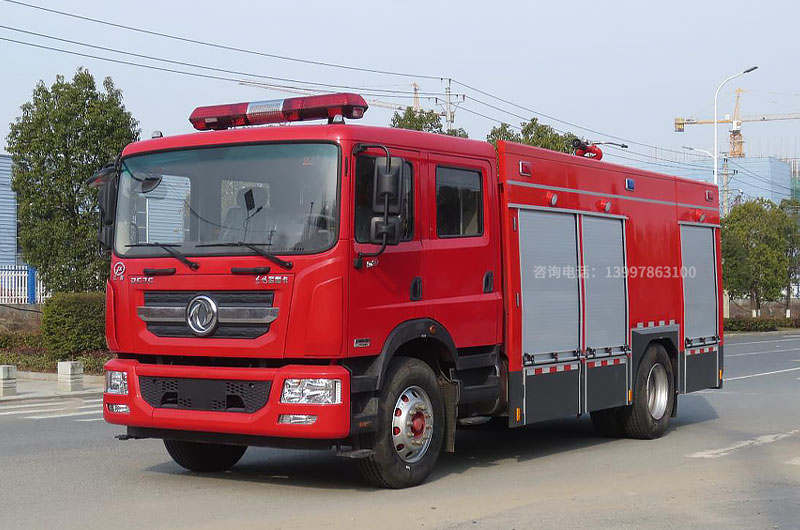 东风多利卡D9水罐消防车(8.2吨)